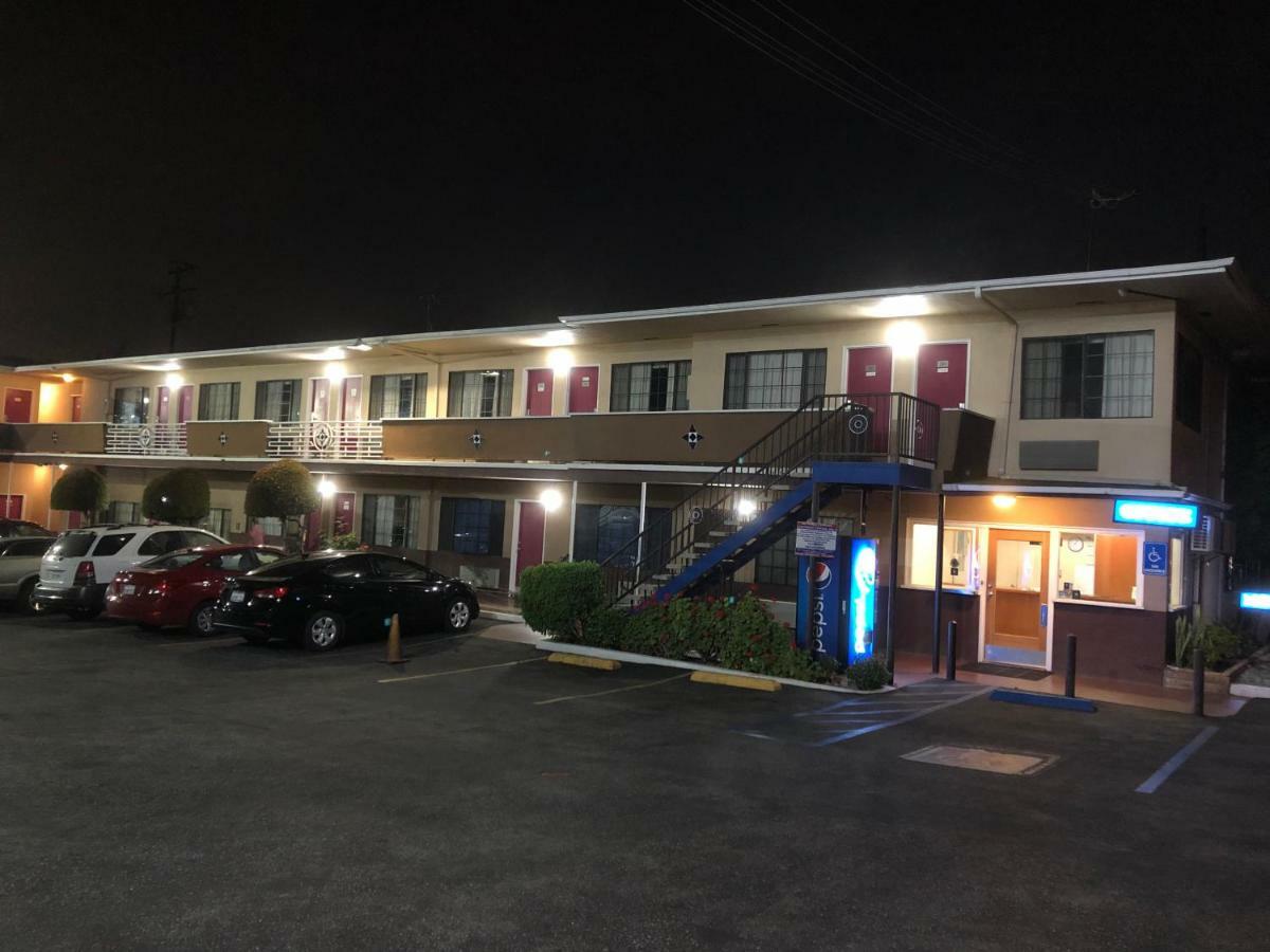 Whittier Travel Inn Eksteriør billede